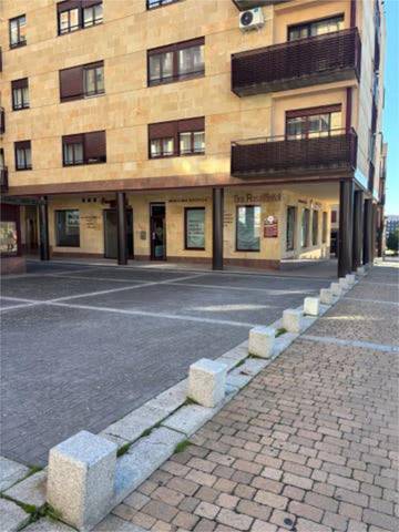 Local comercial en Alquiler en La Platina- Hospital - Campus