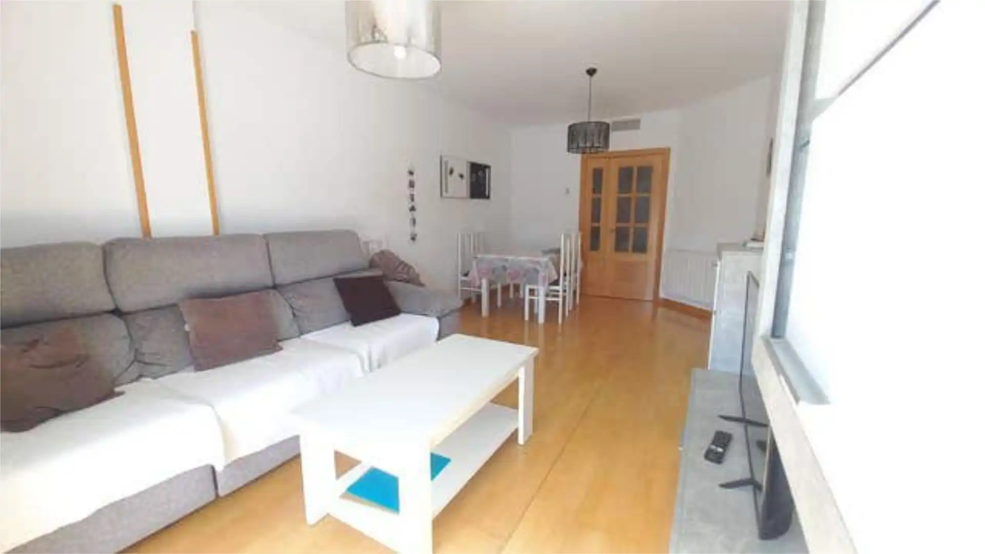 Wohnzimmer von Wohnung zum Verkauf in Antequera mit Heizung, Privatgarten und Abstellraum