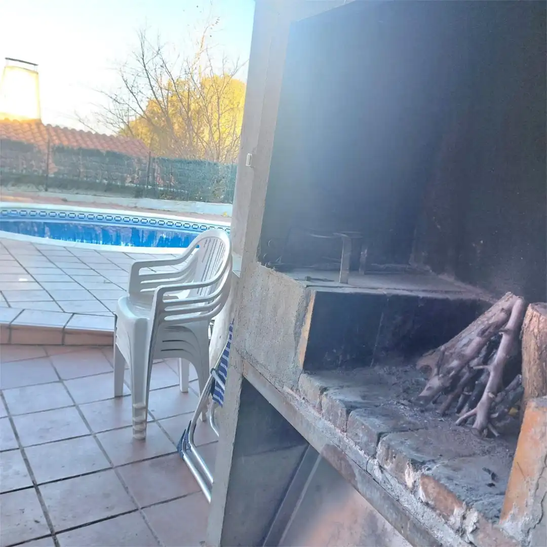Houses for sale in Carrer Llobregat, 98, Santa Coloma de Cervelló Swimming pool of Houses for sale in Santa Coloma de Cervelló with Air Conditioner, Terrace and Swimming Pool