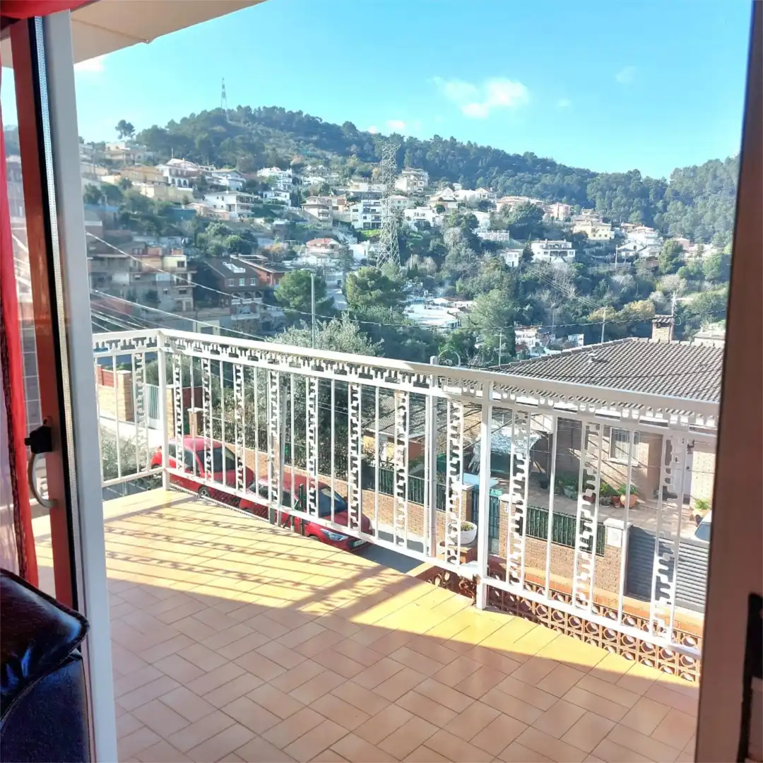 Houses for sale in Carrer Llobregat, 98, Santa Coloma de Cervelló Balcony of Houses for sale in Santa Coloma de Cervelló with Air Conditioner, Terrace and Swimming Pool