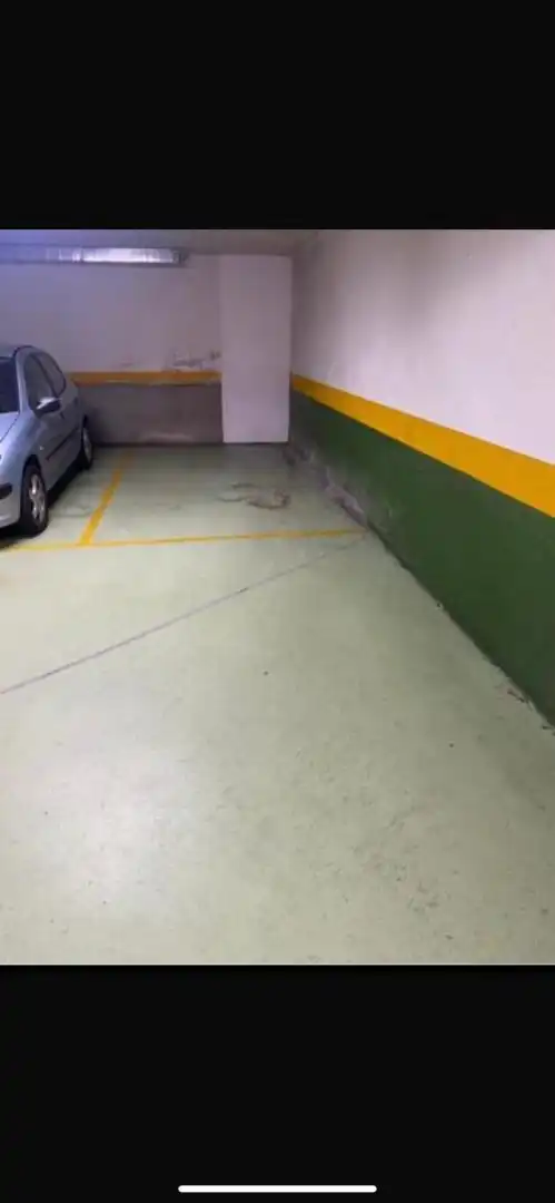 Parking of Garage for rent in Vigo 
