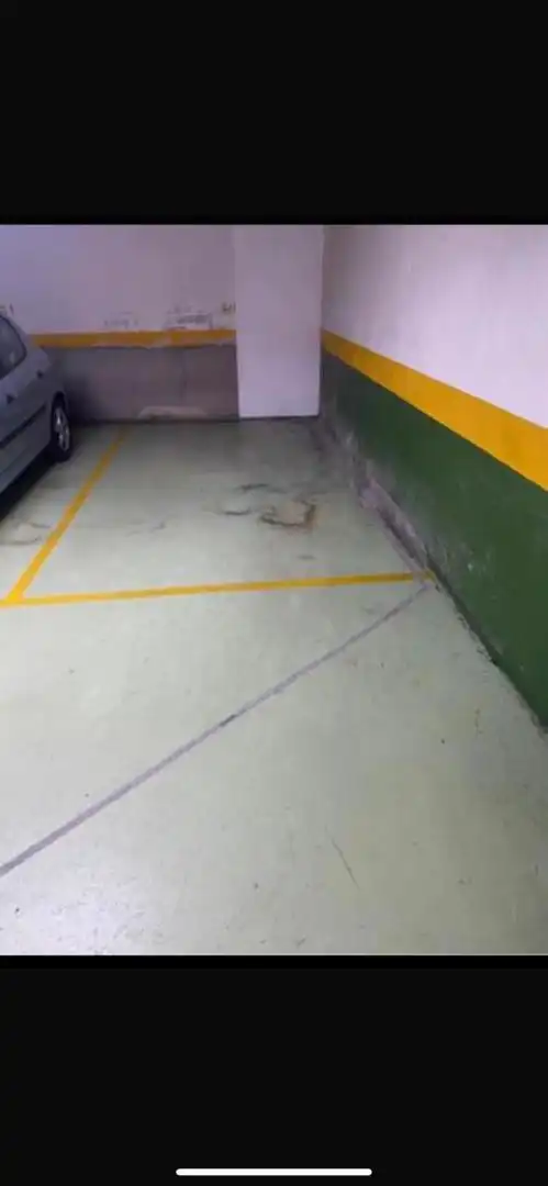 Parking of Garage for rent in Vigo 