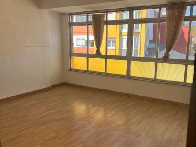 Piso en Venta en Avenida Villafranca, 73 en Bembibre