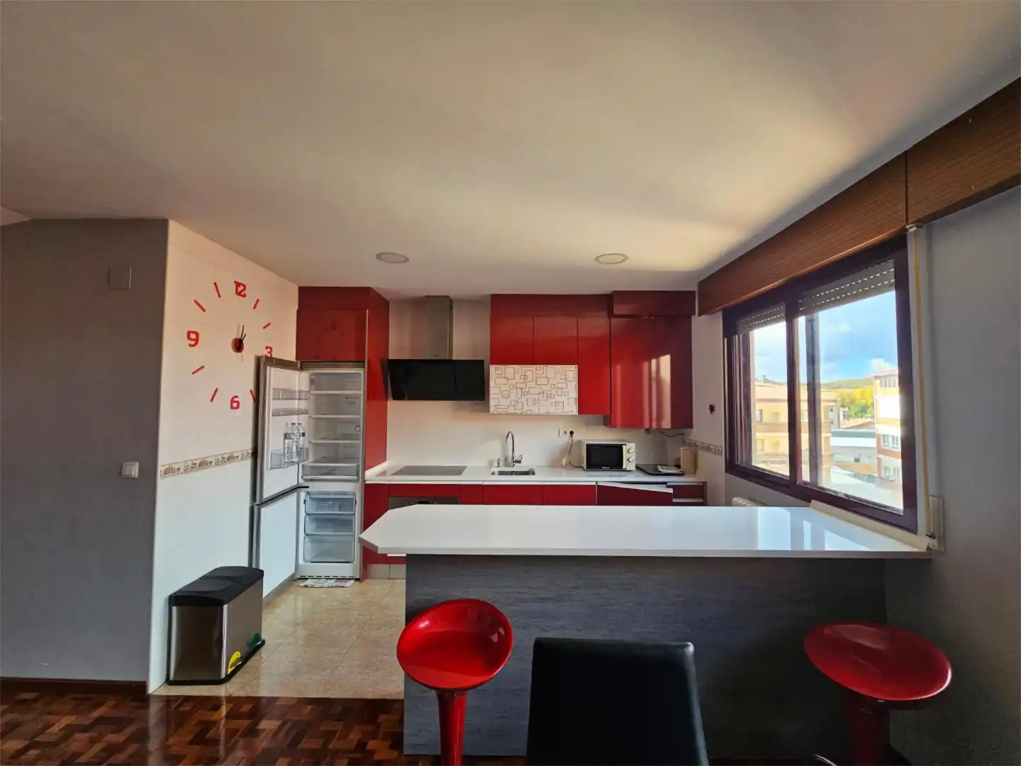 Kitchen of Attic for sale in Salas de los Infantes  with Parquet flooring, Furnished and Oven
