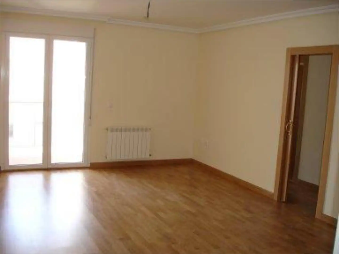 Habitación de Piso de alquiler en  Albacete Capital con Terraza y Balcón