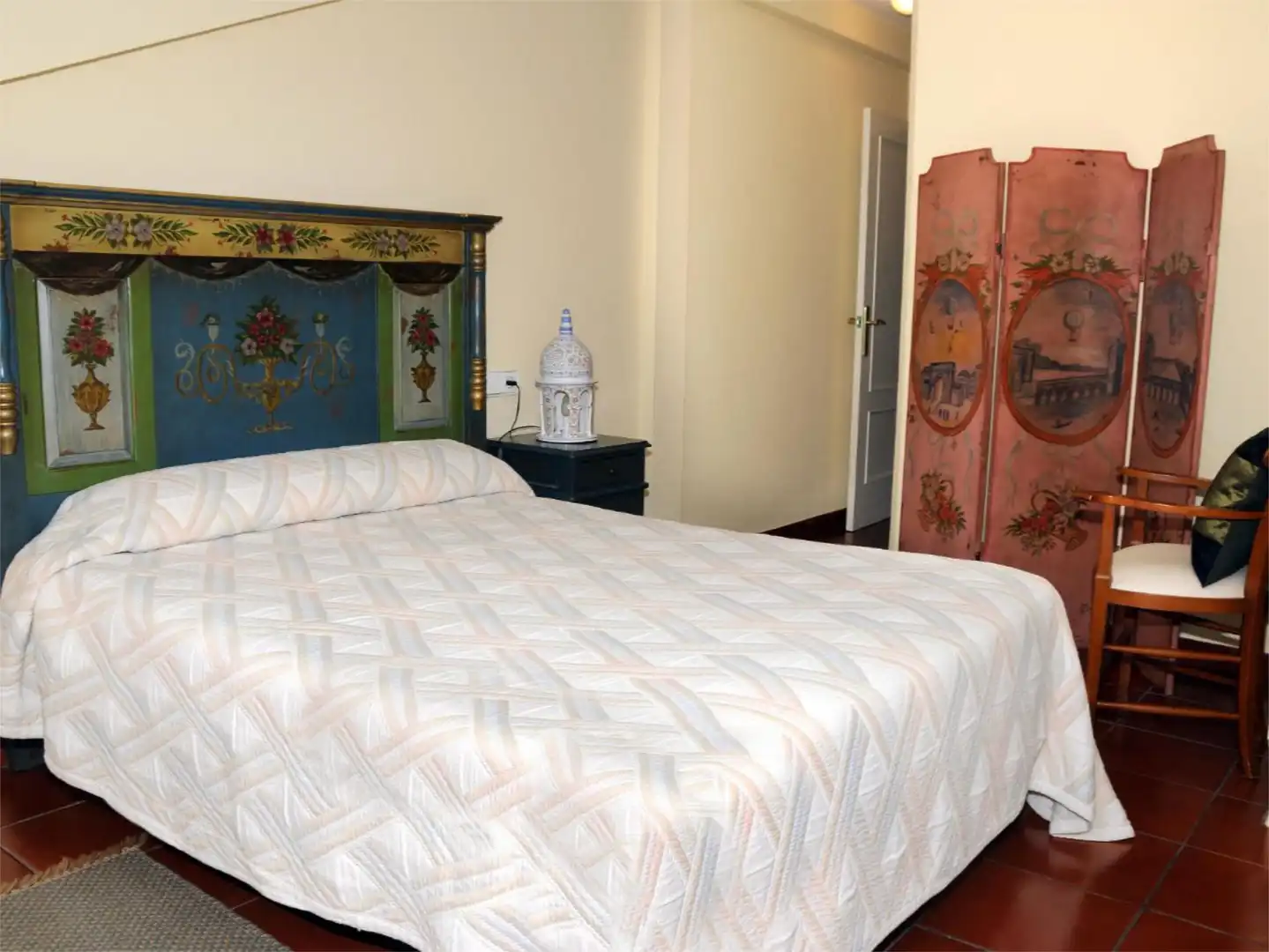 Piso de alquiler en Calle Económica, 4, Centro