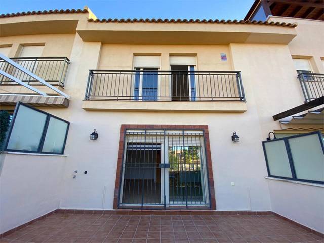 Casa-chalet en Alquiler en Alva Myrdal, 2 en Pinos de Alhaurín