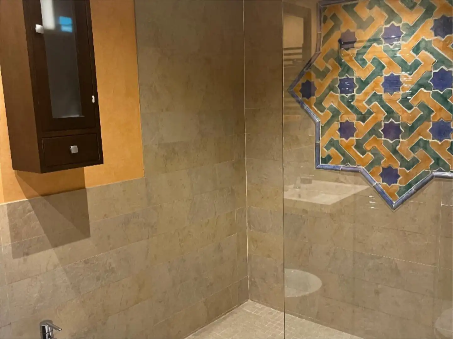 Piso en venta en Calle Felipe II, 14, Ciudad Jardín - Zoco Baño de Piso en venta en Córdoba Capital con Aire acondicionado