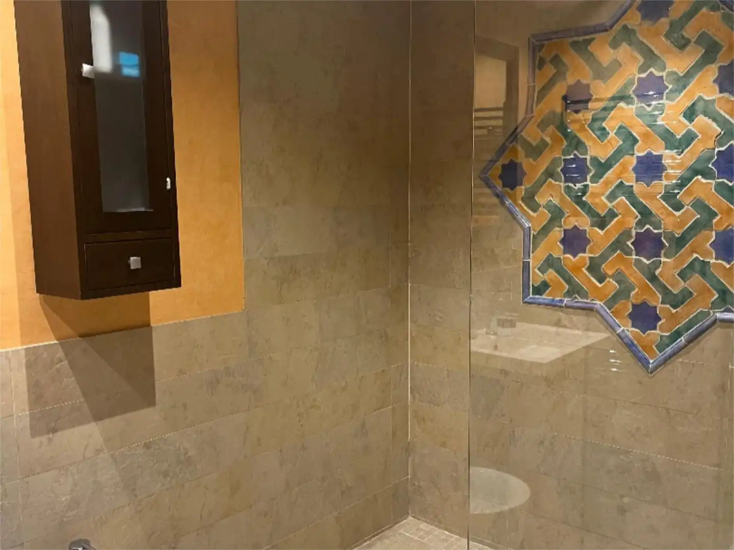 Piso en venta en Calle Felipe II, 14, Ciudad Jardín - Zoco Baño de Piso en venta en Córdoba Capital con Aire acondicionado