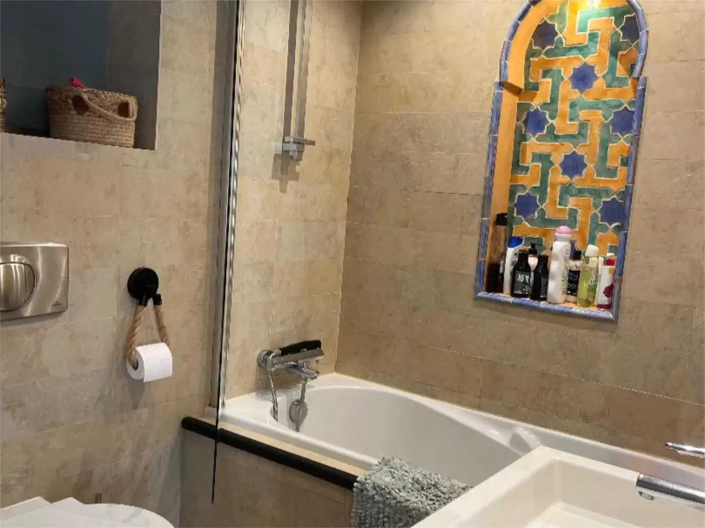 Piso en venta en Calle Felipe II, 14, Ciudad Jardín - Zoco Baño de Piso en venta en Córdoba Capital con Aire acondicionado