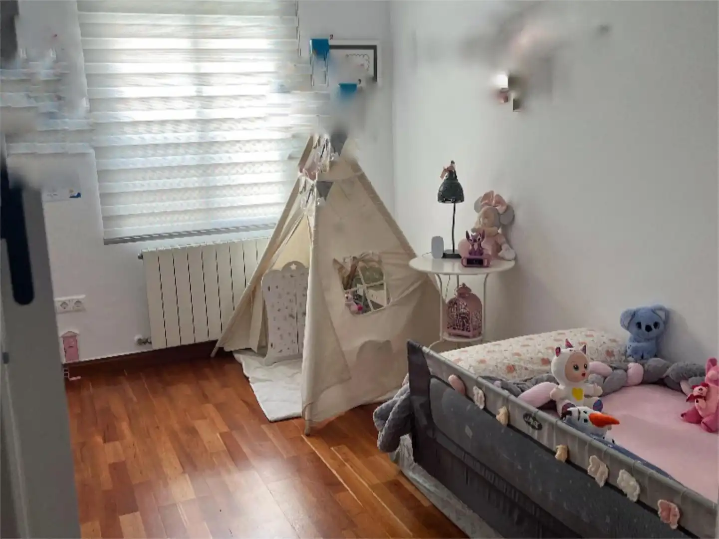 Piso en venta en Calle Felipe II, 14, Ciudad Jardín - Zoco Habitación de Piso en venta en Córdoba Capital con Aire acondicionado