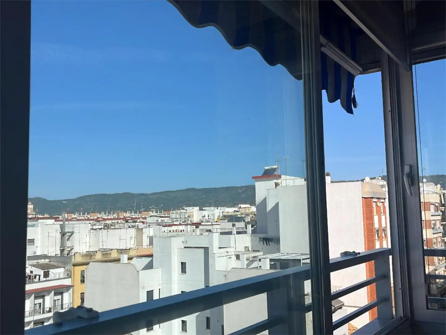 Piso en venta en Calle Felipe II, 14, Ciudad Jardín - Zoco Vista exterior de Piso en venta en Córdoba Capital con Aire acondicionado