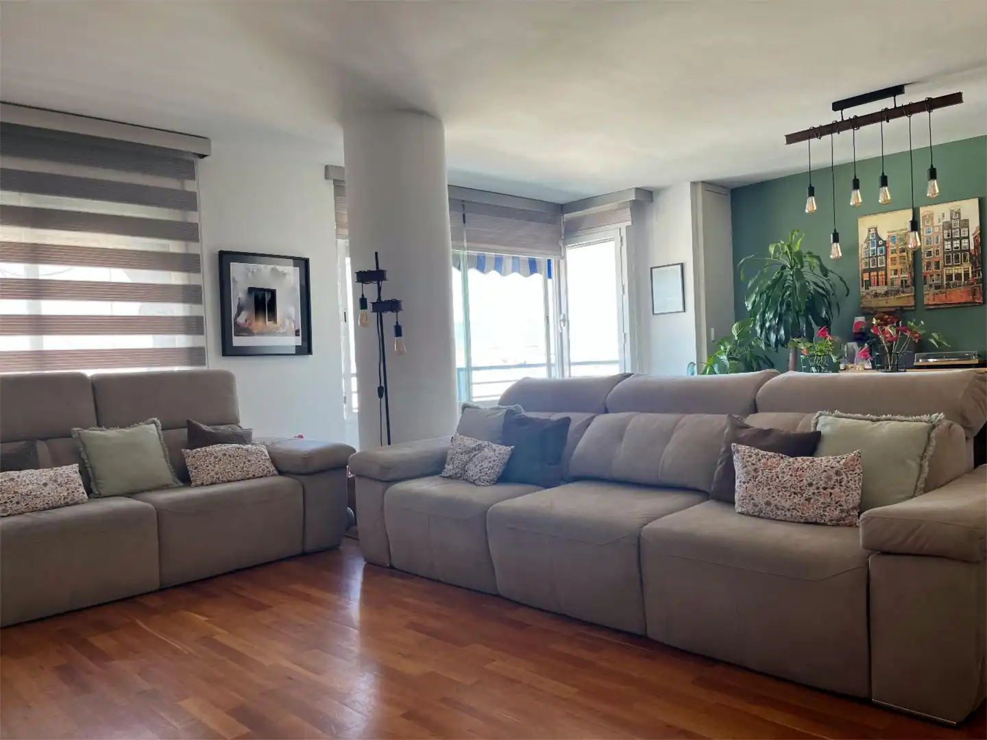 Piso en venta en Calle Felipe II, 14, Ciudad Jardín - Zoco Sala de estar de Piso en venta en Córdoba Capital con Aire acondicionado