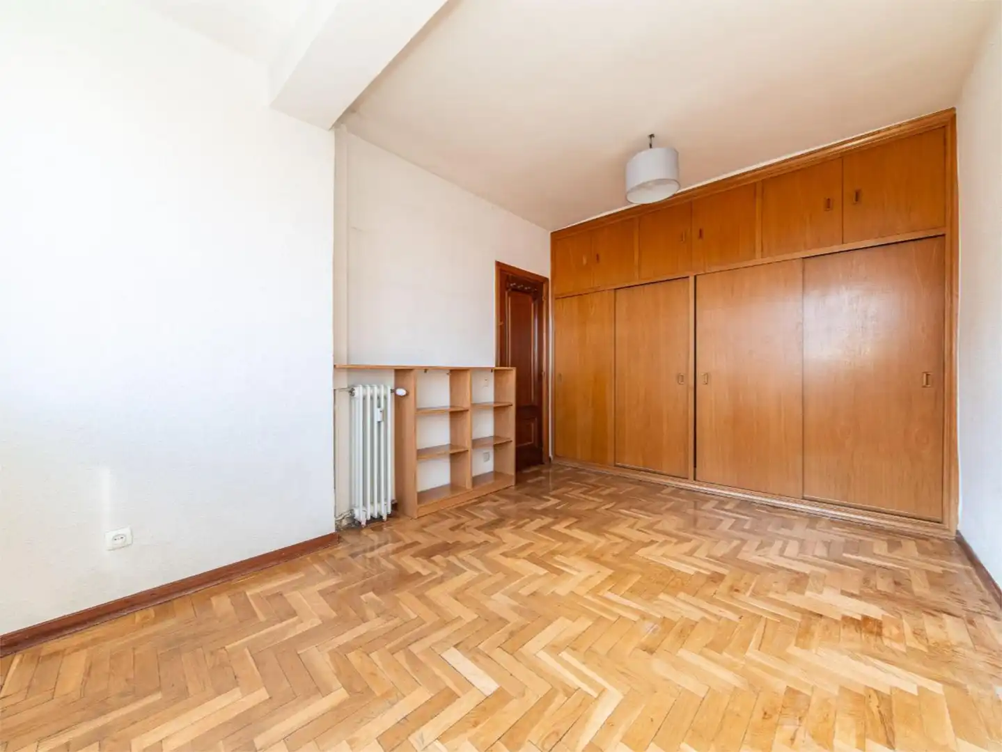 Piso en venta en Calle Fernán Caballero, 26, Comillas Habitación de Piso en venta en Madrid Capital con Aire acondicionado y Balcón