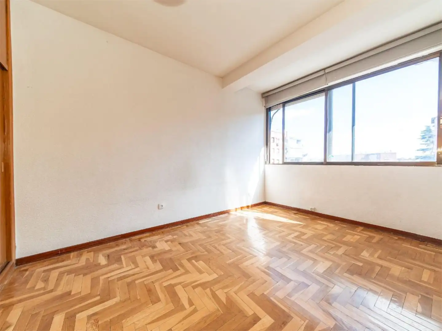 Piso en venta en Calle Fernán Caballero, 26, Comillas Habitación de Piso en venta en Madrid Capital con Aire acondicionado y Balcón