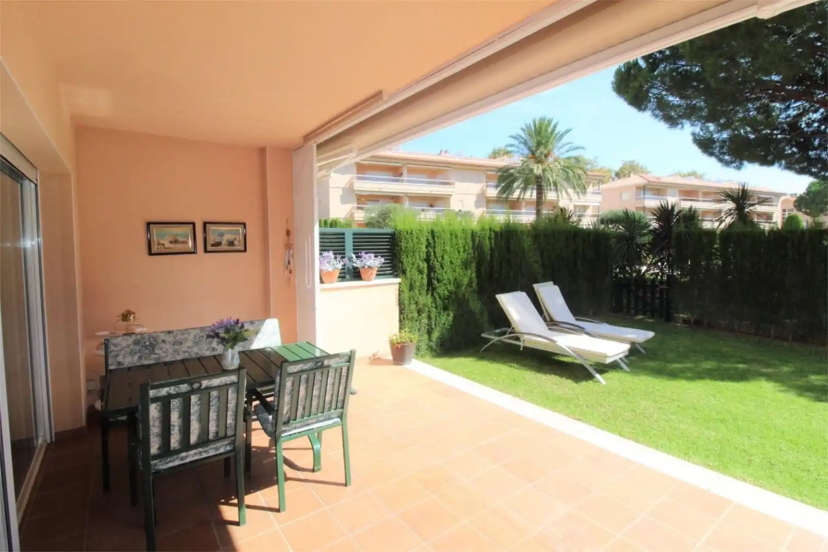 Planta baja en venta en Carrer Verbania, 72, Sant Pol Jardín de Planta baja en venta en Sant Feliu de Guíxols con Terraza y Piscina
