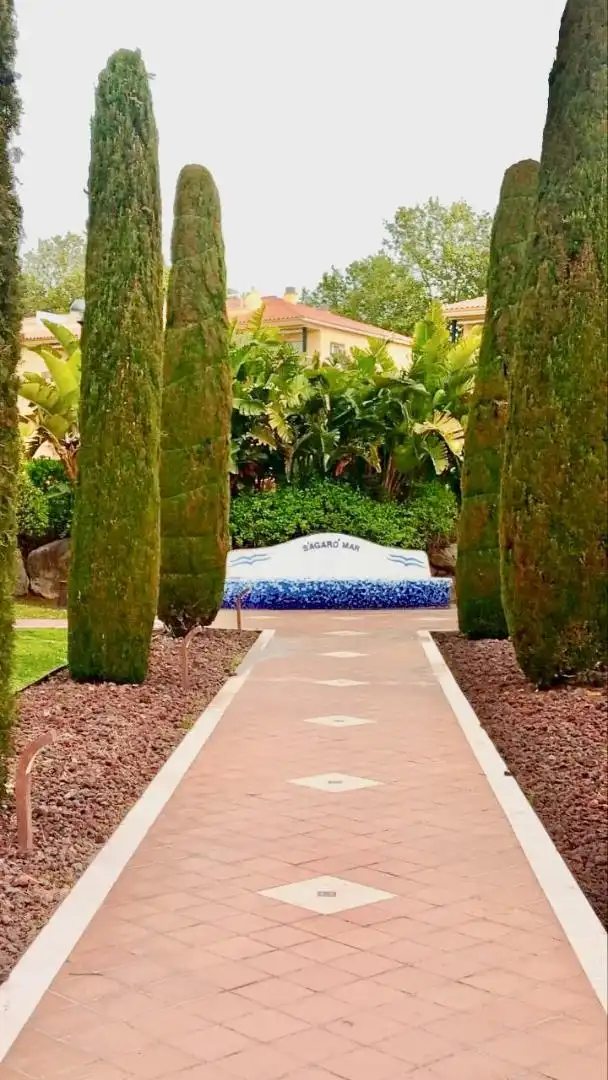 Planta baja en venta en Carrer Verbania, 72, Sant Pol Vista exterior de Planta baja en venta en Sant Feliu de Guíxols con Terraza y Piscina