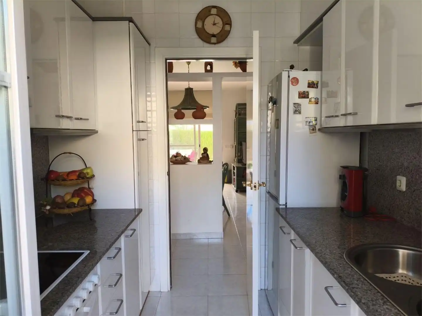 Planta baja en venta en Carrer Verbania, 72, Sant Pol Cocina de Planta baja en venta en Sant Feliu de Guíxols con Terraza y Piscina