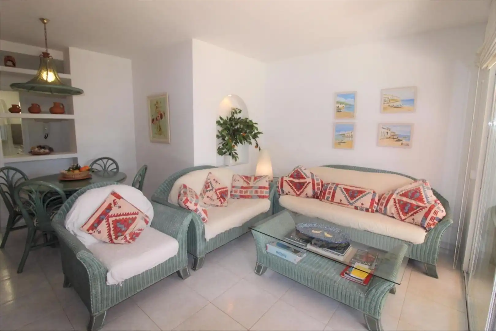Planta baja en venta en Carrer Verbania, 72, Sant Pol Sala de estar de Planta baja en venta en Sant Feliu de Guíxols con Terraza y Piscina