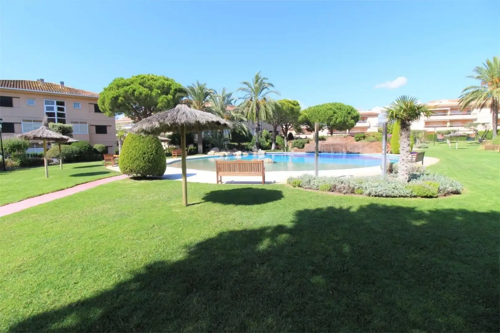 Planta baja en venta en Carrer Verbania, 72, Sant Pol Jardín de Planta baja en venta en Sant Feliu de Guíxols con Terraza y Piscina