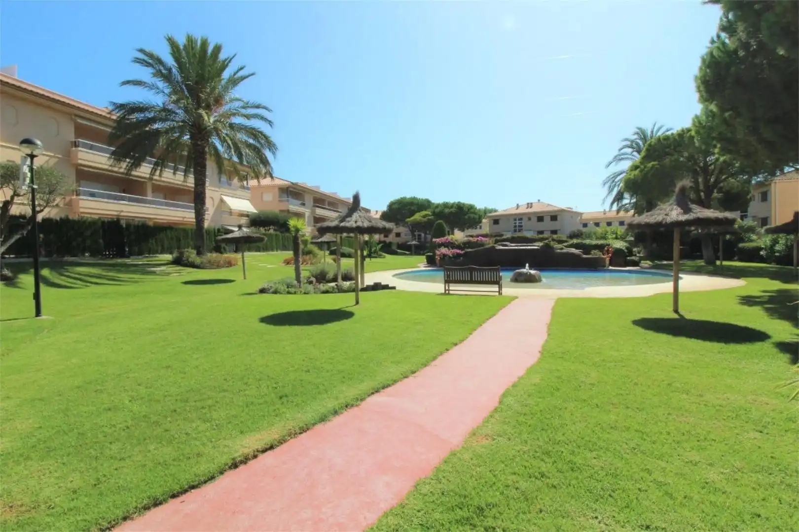 Planta baja en venta en Carrer Verbania, 72, Sant Pol Jardín de Planta baja en venta en Sant Feliu de Guíxols con Terraza y Piscina