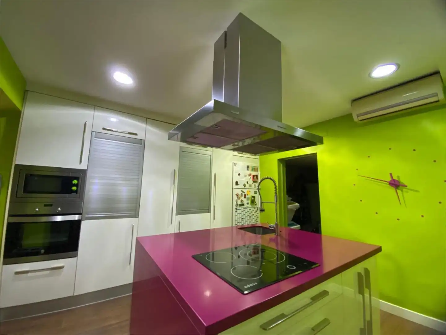 Houses for sale in Calle Nogal, 17, Torreblanca del Sol Kitchen of Houses for sale in Fuengirola with Air Conditioner, Terrace and Swimming Pool