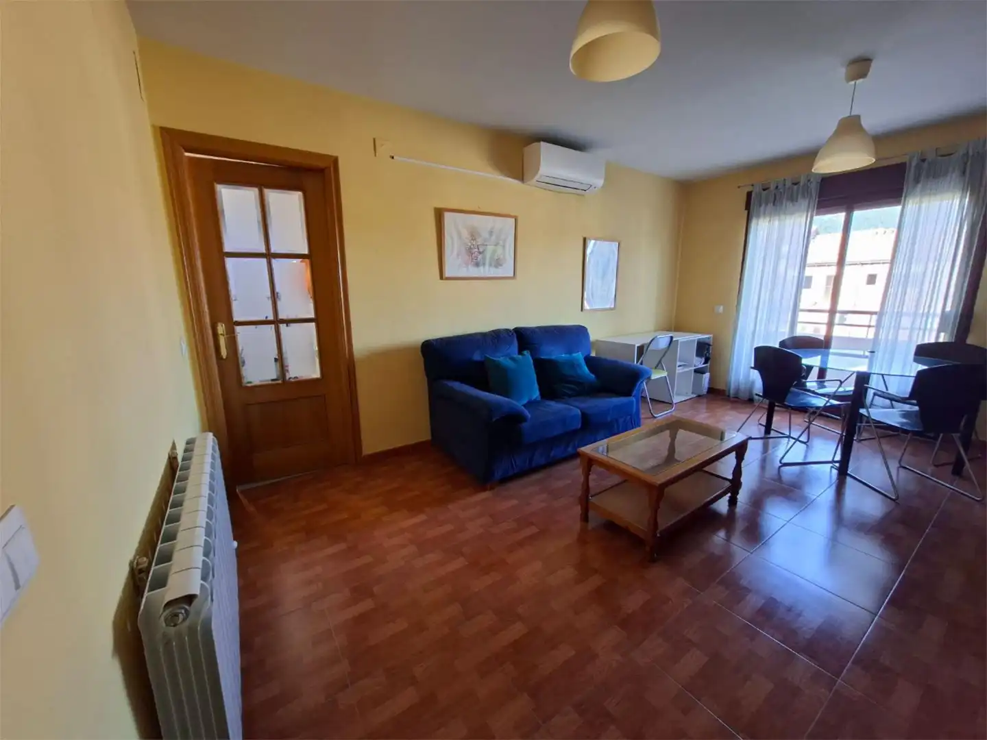 Living room of Flat for rent in La Adrada   with Air Conditioner, Heating and Terrace
