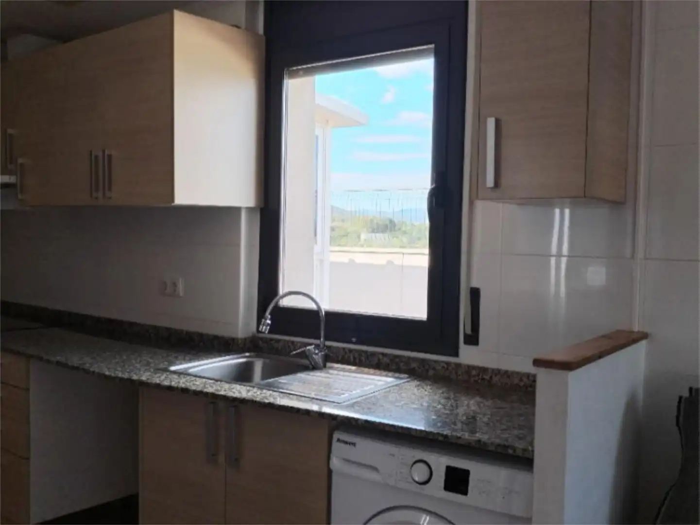 Cuina de Pis en venda en El Vendrell amb Aire condicionat i Terrassa