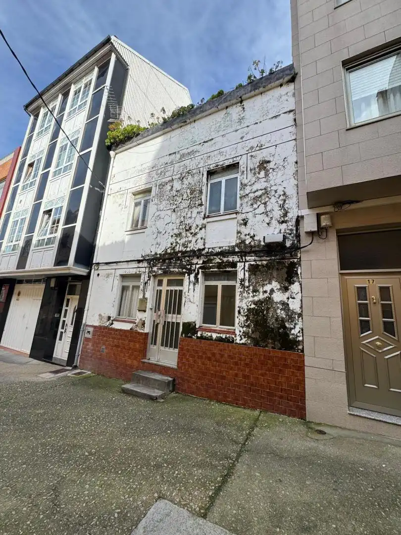 Casa adosada en venta en Rúa da Altamira, 23, Malpica de Bergantiños