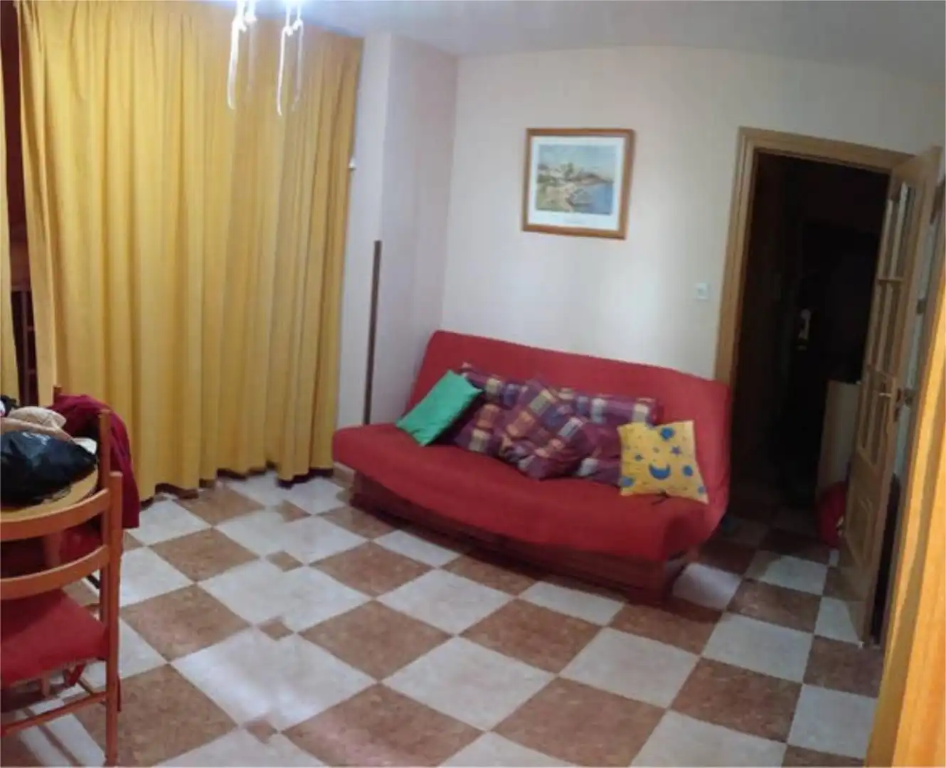 Piso en venta en Calahonda - Carchuna Sala de estar de Piso en venta en Motril con Jardín privado, Terraza y Piscina