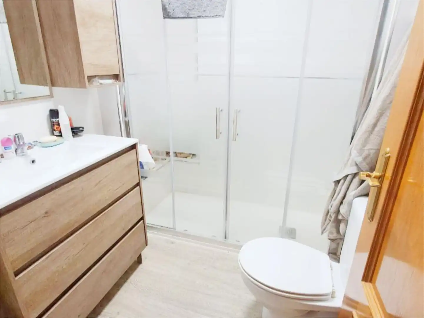 Casa adosada en venta en Avenida de Colón, 78, La Vega Baño de Casa adosada en venta en Arroyo de la Encomienda con Aire acondicionado y Piscina