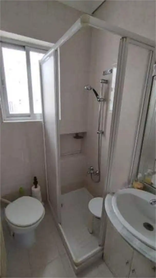 Flat for sale in Los Bloques Bathroom of Flat for sale in Zamora Capital