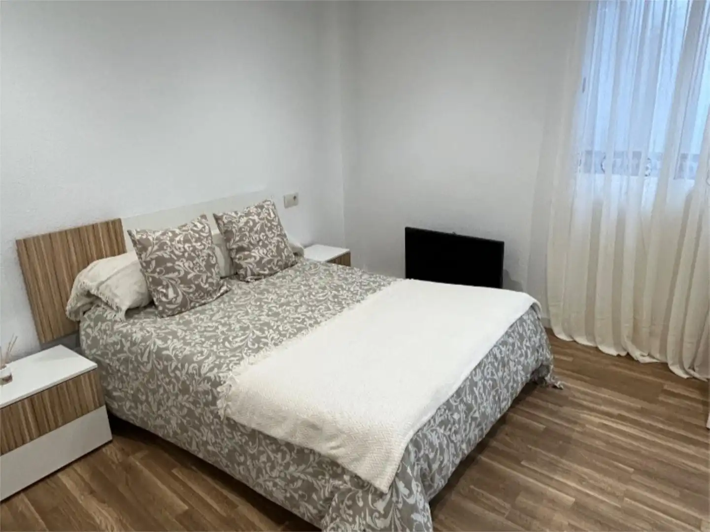 Estudio de alquiler en Plaza Domingo Alvarez Practicante, 11, Navas de San Juan Habitación de Estudio de alquiler en Navas de San Juan con Parquet y Amueblado