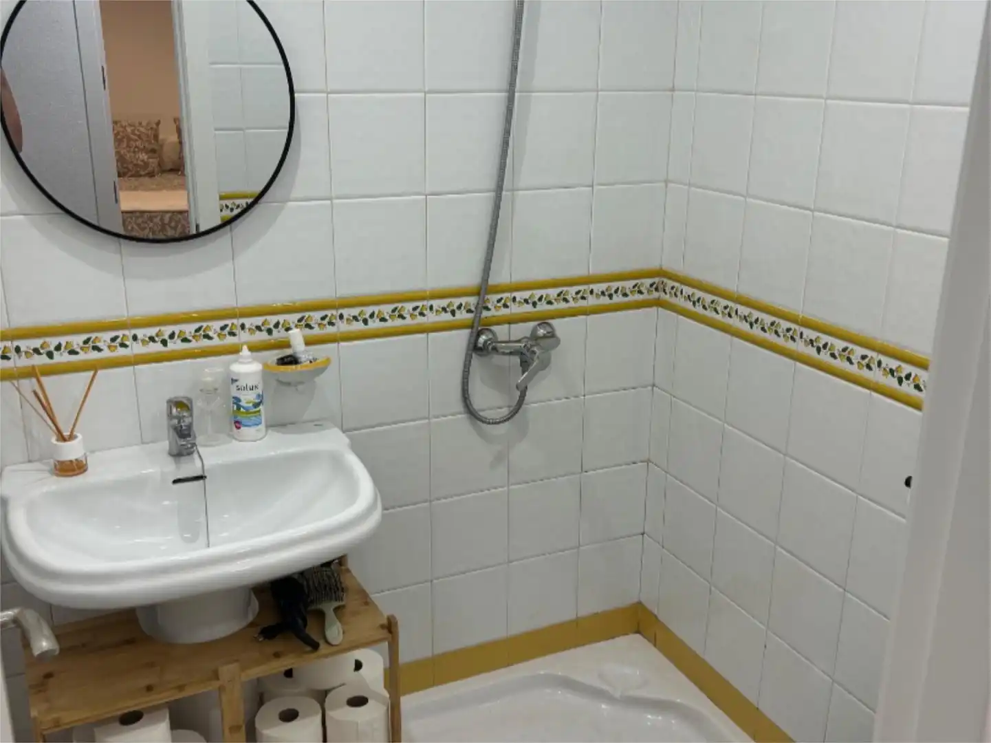 Estudio de alquiler en Plaza Domingo Alvarez Practicante, 11, Navas de San Juan Baño de Estudio de alquiler en Navas de San Juan con Parquet y Amueblado
