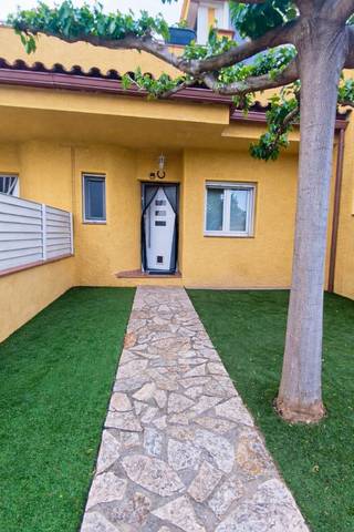 Casa adosada en Venta en Carrer Torroella de Fluvià, 11 en Torroella de Fluvià