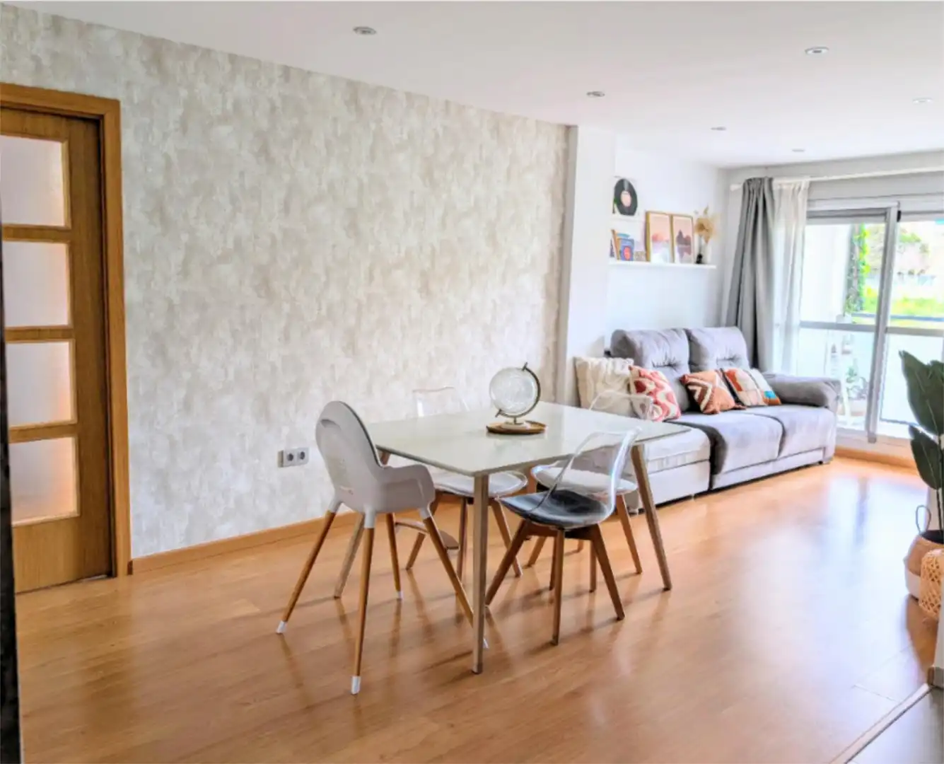 Dining room of Flat for rent in  Granada Capital  with Air Conditioner and Terrace