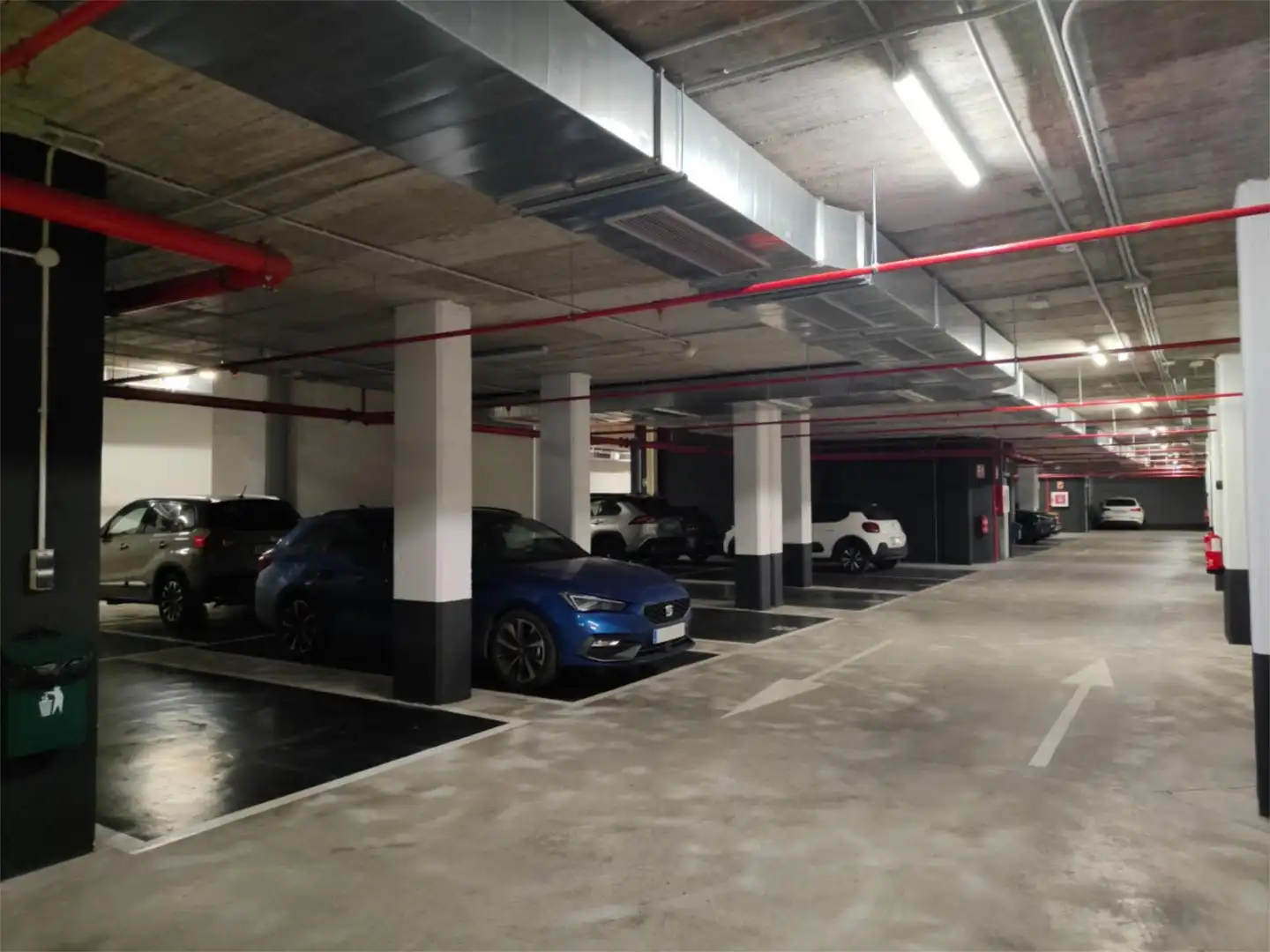 Flat for sale in Calle Catamarán, 4, Los Guindos - Parque Mediterráneo - Santa Paula Parking of Flat for sale in Málaga with Air Conditioner, Heating and Terrace