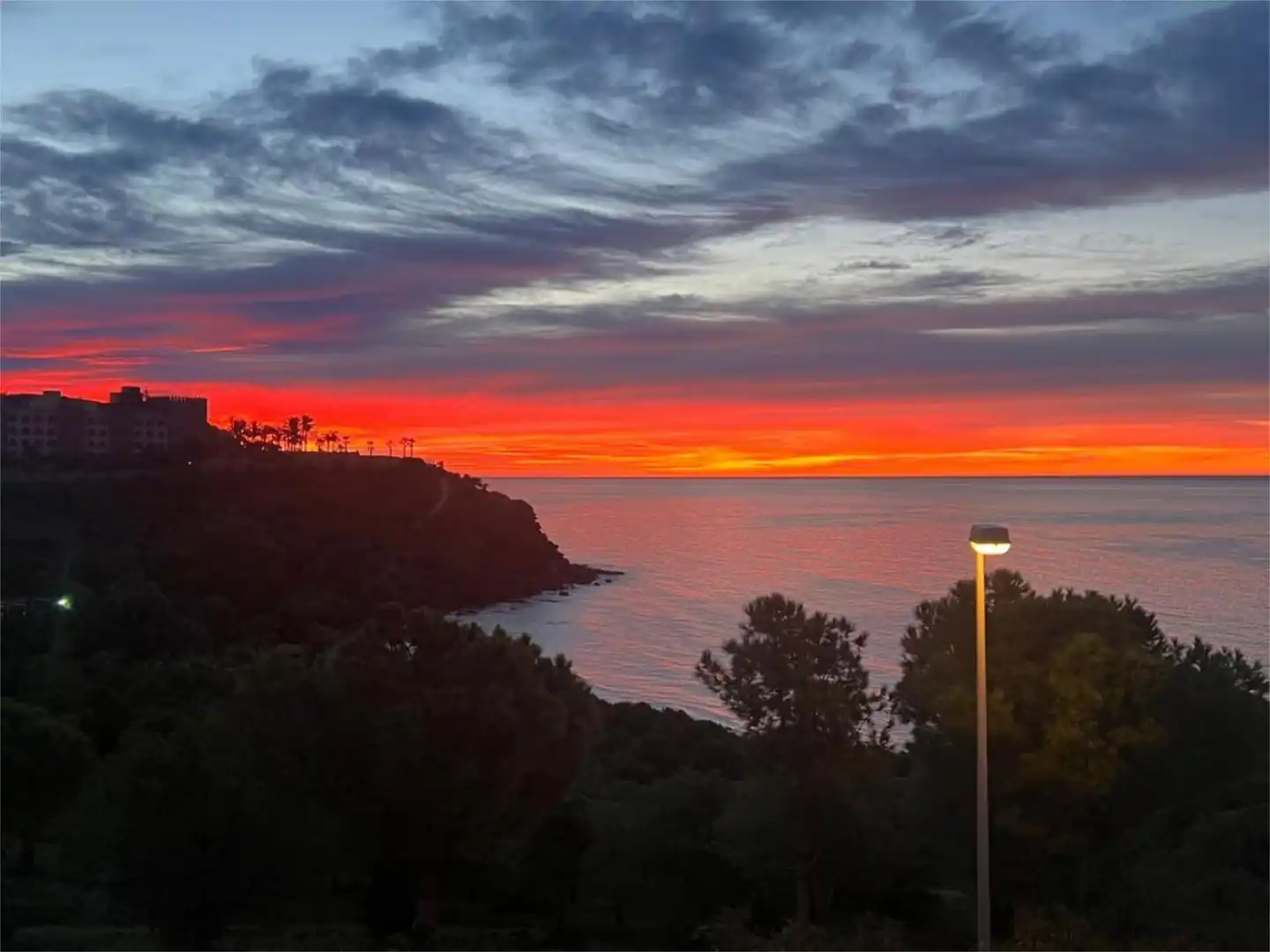 Außenansicht von Wohnung zum Verkauf in Almuñécar mit Klimaanlage, Terrasse und Schwimmbad