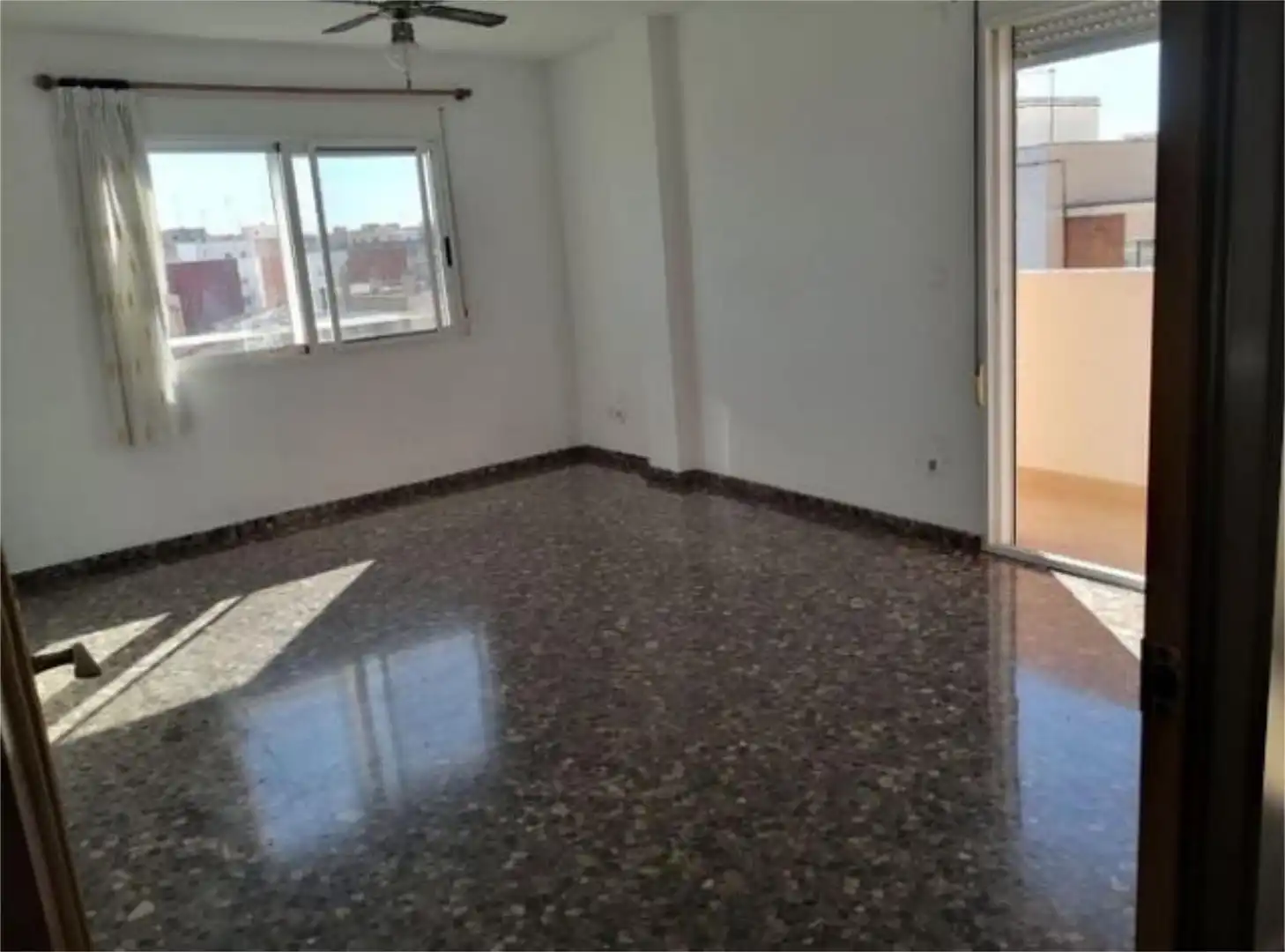 Balcony of Flat for rent in Burjassot