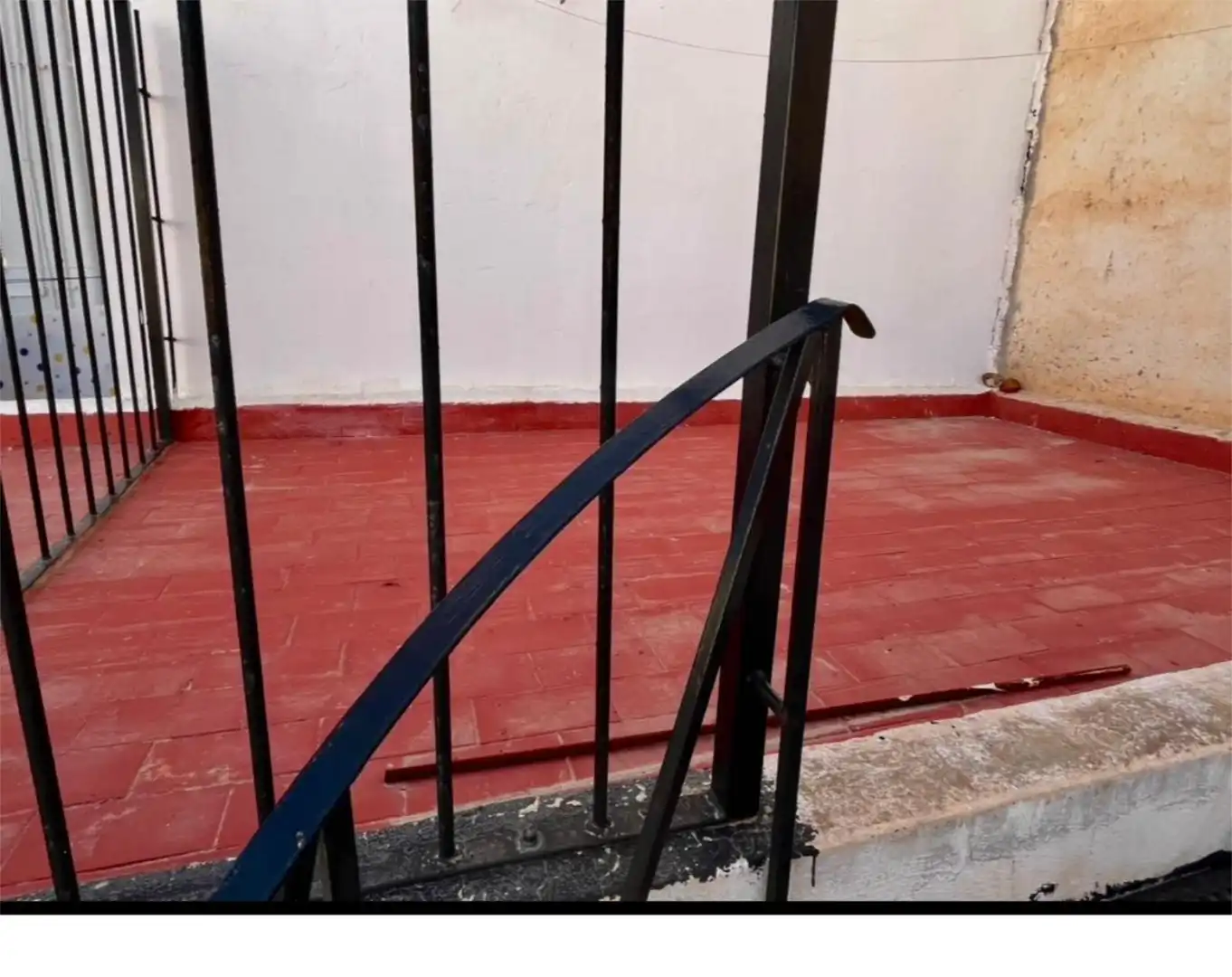 Maisonette zum Verkauf in Calle Gibraltar Español, 70, Almería Capital Terrasse von Maisonette zum Verkauf in Almería Capital mit Terrasse und Balkon