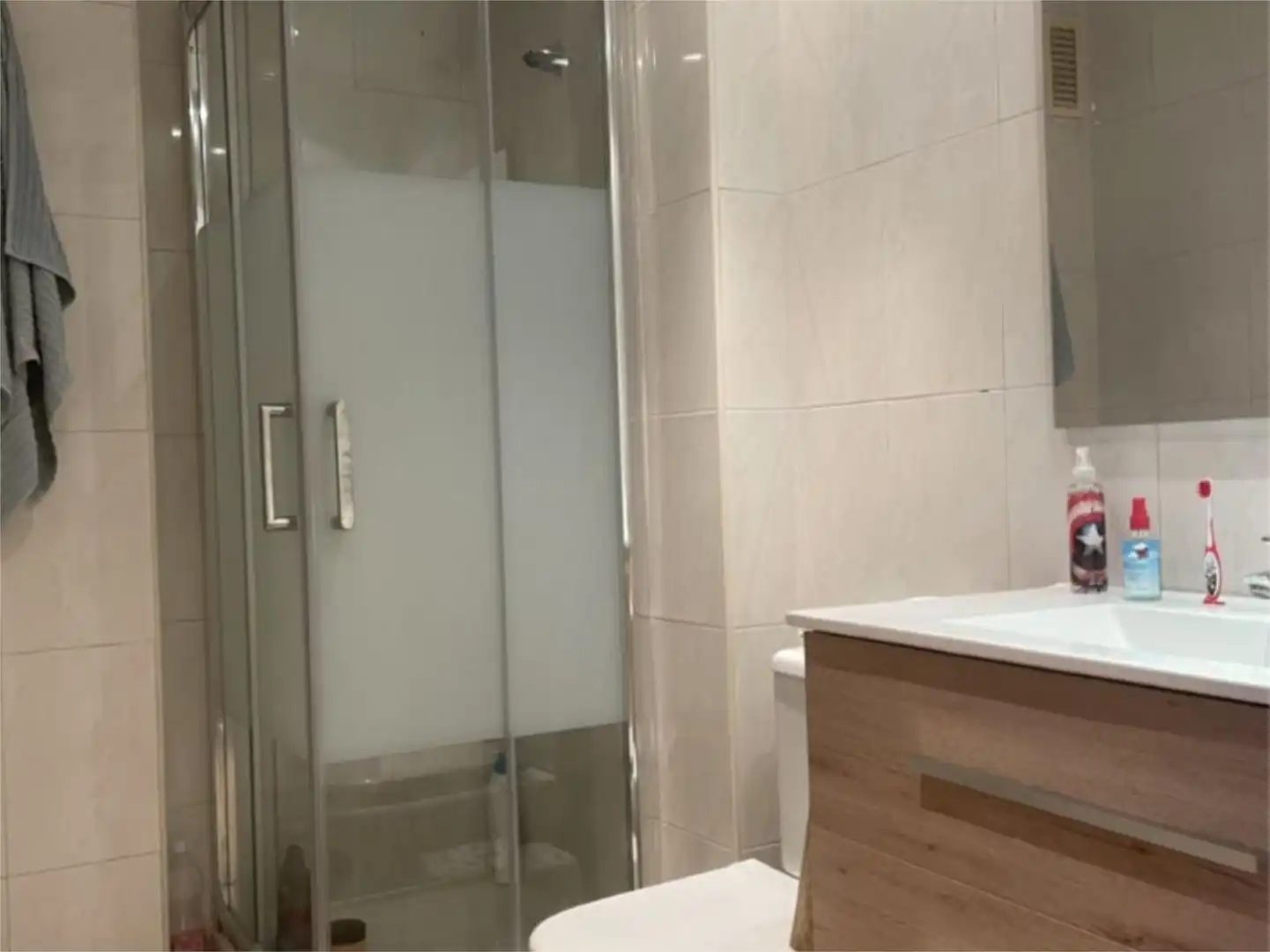 Piso en venta en Carrer de Sant Felip Neri, 11, Sant Andreu de la Barca Baño de Piso en venta en Sant Andreu de la Barca con Aire acondicionado, Piscina y Balcón