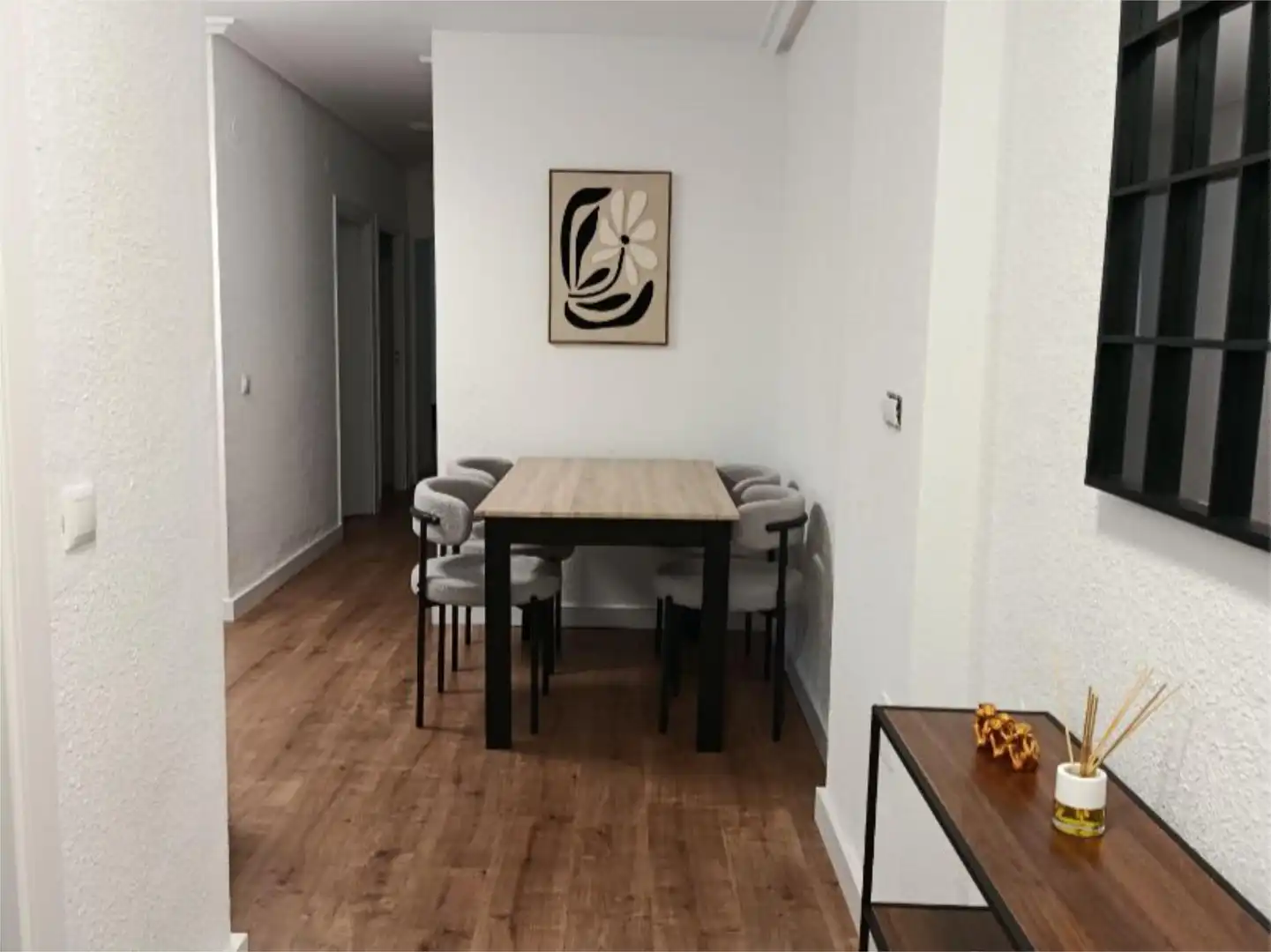 Menjador de Pis per a compartir en Linares amb Aire condicionat, Calefacció i Parquet