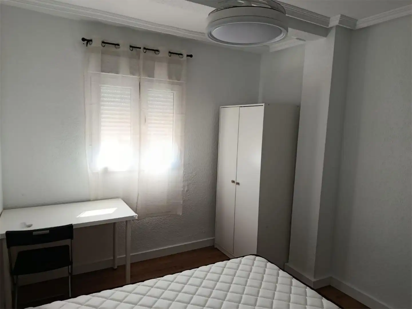 Habitació a Calle Núcleo Residencial la Paz, 63, La Paz - Las Américas Dormitori de Pis per a compartir en Linares amb Aire condicionat, Calefacció i Parquet
