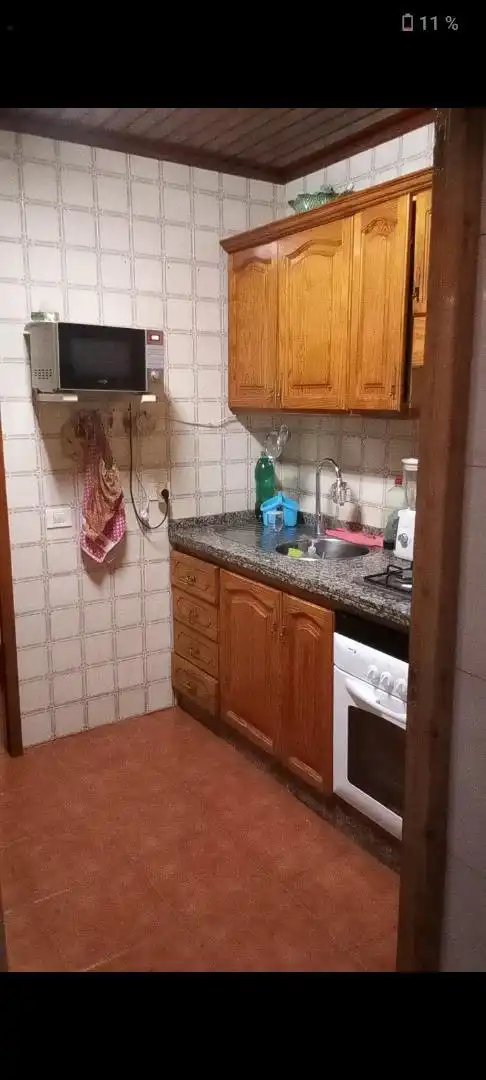 Pis en venda a Calle Miguel Zerolo Fuentes, 4, Chimisay - Las Delicias - Miramar Cuina de Pis en venda en Santa Cruz de Tenerife amb Forn, Microones i Aparcament comunitari