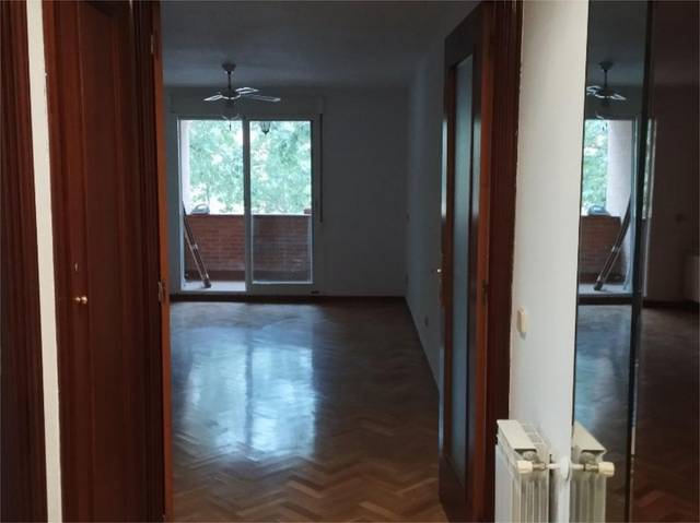 Piso en Alquiler en Avenida de Portugal, 9 en Los Arroyos