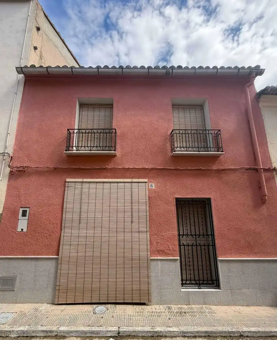 Casa adosada en venta en Calle Virgen Soledad, 6, L'Olleria