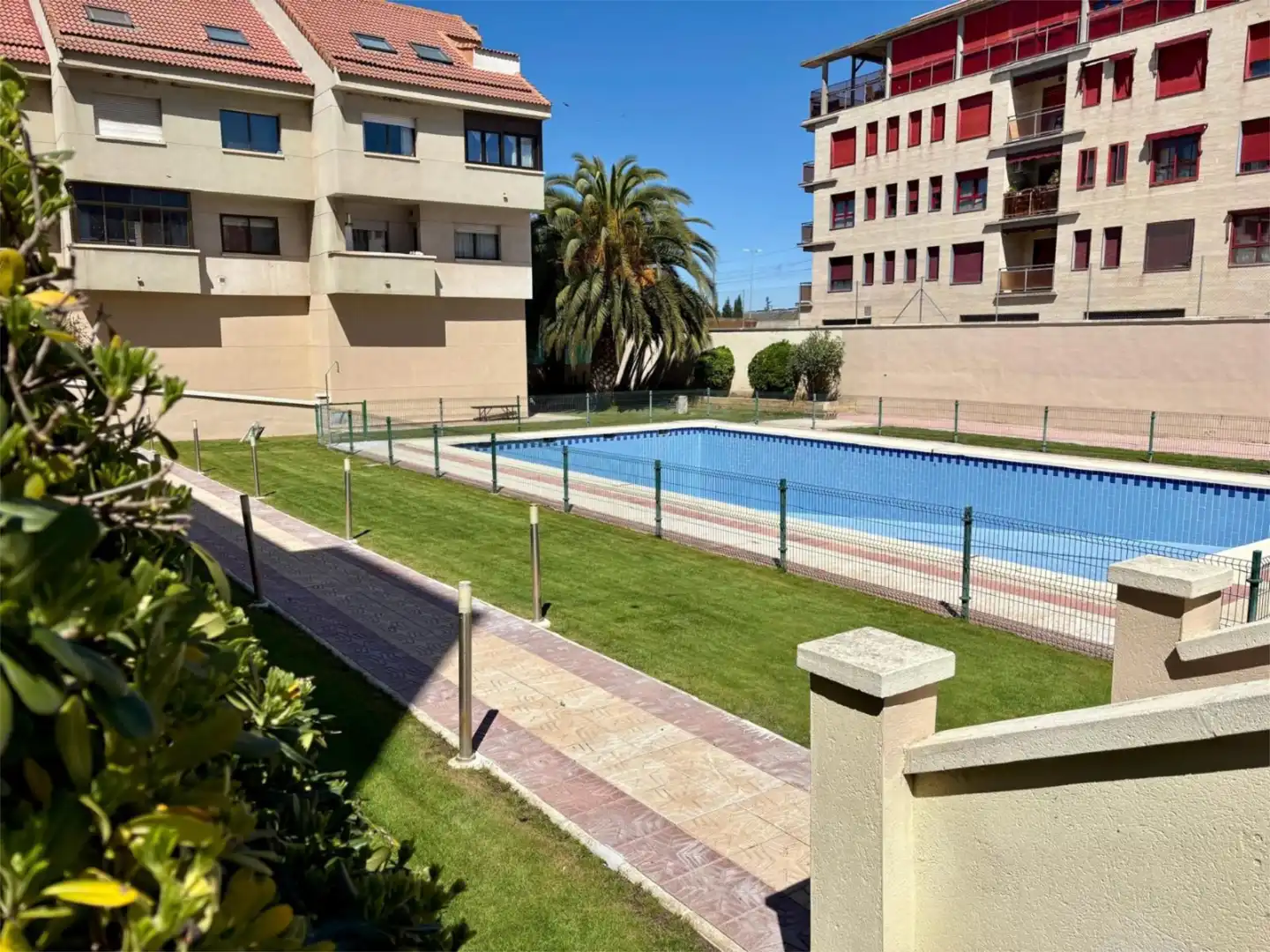 Piscina de Dúplex en venta en Ciudad Real Capital con Piscina