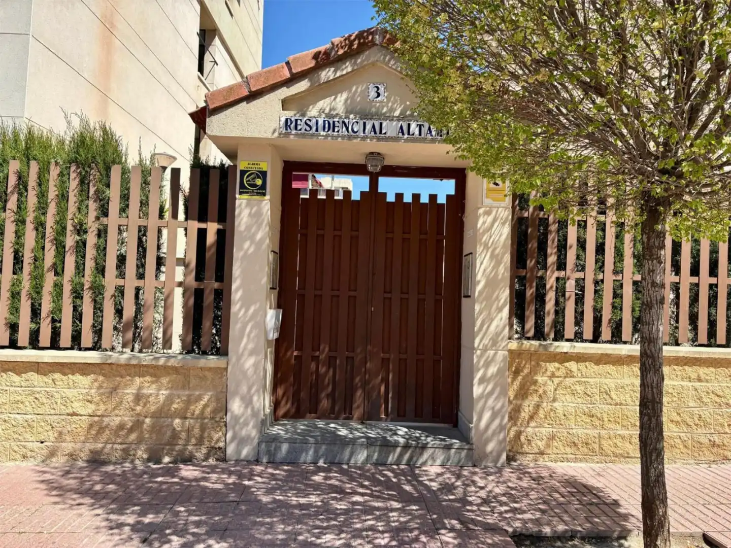 Vista exterior de Dúplex en venta en Ciudad Real Capital con Piscina