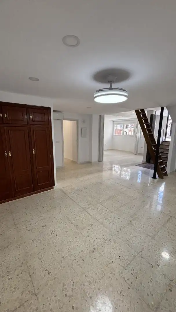 Pis en venda a Calle Agustín de la Oliva, 10, El Brillante -El Naranjo - El Tablero Pis en venda en Córdoba amb Aire condicionat, Calefacció i Parquet