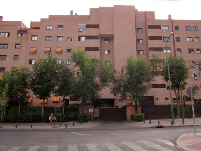 Piso en Alquiler en Avenida de los Madroños, 15 en Conde Orgaz - Piovera